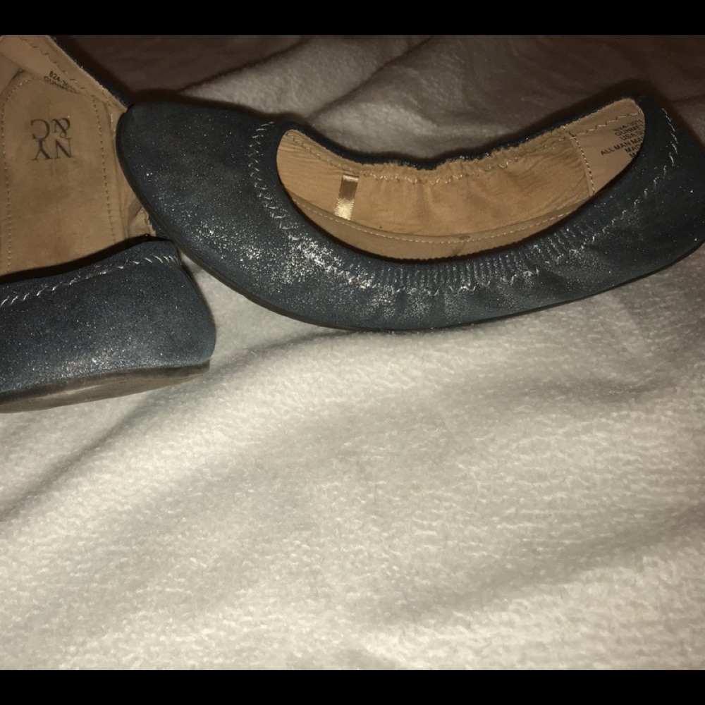 Flats - Picture 2 of 6